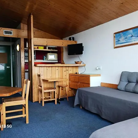 Tournavelles - 2 Pieces 5 Personnes Au Pied Des Pistes Et Des Commerces, Proche De L'esf Et De La Garderie Dans Le Village Des Vill Mae-2083 Apartament